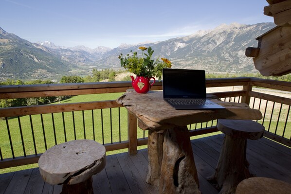Outdoor dining - Chalet Käla, Ivresse des Sommets (Risoul)