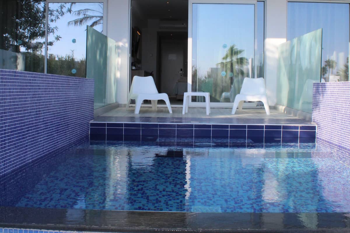 Junior Studio Suite