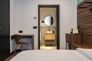 Room | 1 bedroom, minibar, desk, iron/ironing board - Style Suites by Olala Homes (Madrid)
