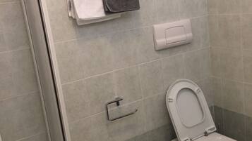 Dusche, Bidet