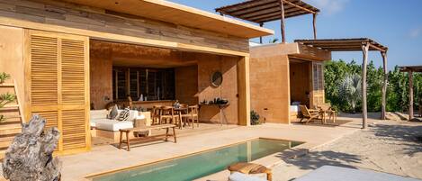 2 bedrooms, in-room safe, individually furnished, free WiFi