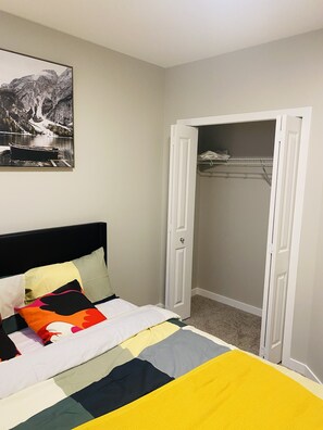 2 bedrooms, free WiFi, bed sheets