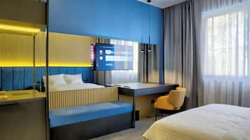 Ylelliset vuodevaatteet, untuvapeitot, memory foam -patjalliset sängyt