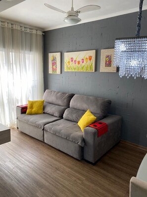 Apartament | Sala d'estar | Televisor
