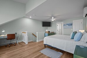 3 bedrooms, desk, iron/ironing board, free WiFi