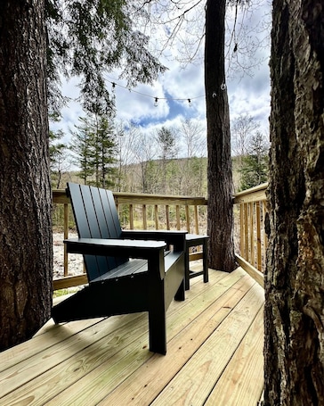 Terrace/patio. Brook Haven Retreat - Minutes to Mt. Snow / Stratton. Pet Friendly!
