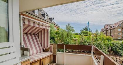 Diese Schöne Wohnung Befindet Sich in der Käptn Christiansenstraße, Ideale Lage für Erholsamen Strandurlaub, zum Sind es Strand nur ca. 200m. Sie ist ca. 50 m² Groß und Besteht aus Einem Geschmackvoll Eingerichteten Wohnraum/schlafsofa für die 3.pe