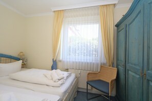 1 bedroom, free WiFi - Diese Schöne Wohnung Befindet Sich in der Käptn Christiansenstraße, Ideale Lage für Erholsamen Strandurlaub, zum Sind es Strand nur ca. 200m. Sie ist ca. 50 m² Groß und Besteht aus Einem Geschmackvoll Eingerichteten Wohnraum/schlafsofa für die 3.pe (Westerland)