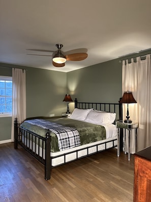 4 chambres, bureau, fer et planche à repasser, Wi-Fi gratuit