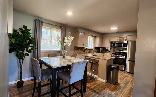 Fridge, microwave, oven, stovetop