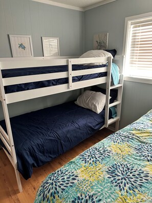 2 bedrooms, iron/ironing board, travel crib, free WiFi