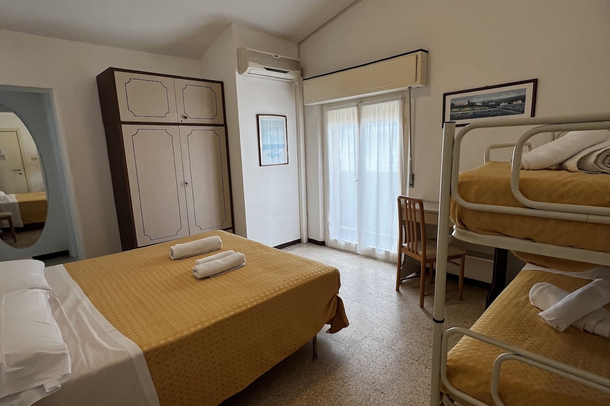 Superior Quadruple Room | 1 bedroom, in-room safe, desk, soundproofing
