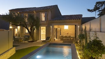 Piscine extérieure, piscine chauffée