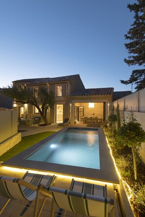 Piscine extérieure, piscine chauffée