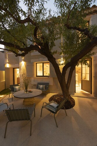 MAISON EN PLEIN COEUR DU VILLAGE 