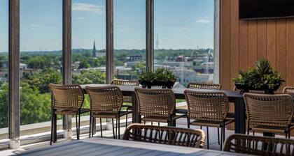 Tempo By Hilton Louisville Downtown Nulu