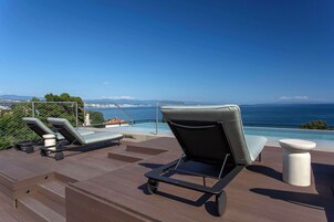Indoor pool, seasonal outdoor pool