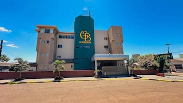 Fachada da propriedade