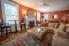 TV connectée, cheminée