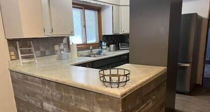 Wagner Creek Hideaway