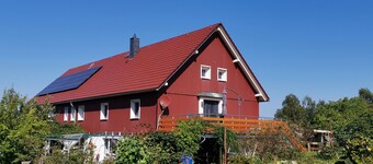Moderne Ferienwohnung mit Großem Außenbereich, Familien- und Haustierfreundlich