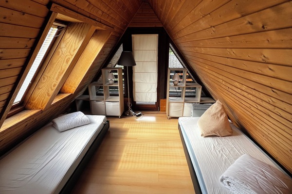 3 bedrooms, iron/ironing board, travel crib, free WiFi