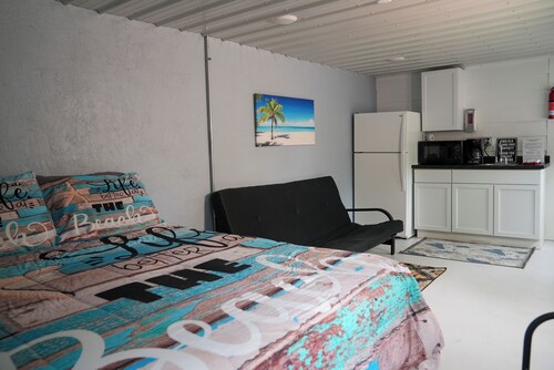 Franky and Louie's Bunkhouse 2