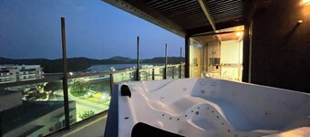 Cobertura Luxo com Jacuzzi