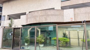 Fachada da propriedade