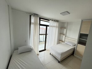Deluxe Apartment, 4 Bedrooms, Jetted Tub, Bay View