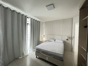Apartemen Deluks, 4 kamar tidur, jet tub, pemandangan teluk | 4 kamar tidur, ruang kerja ramah laptop, dan Wi-Fi gratis