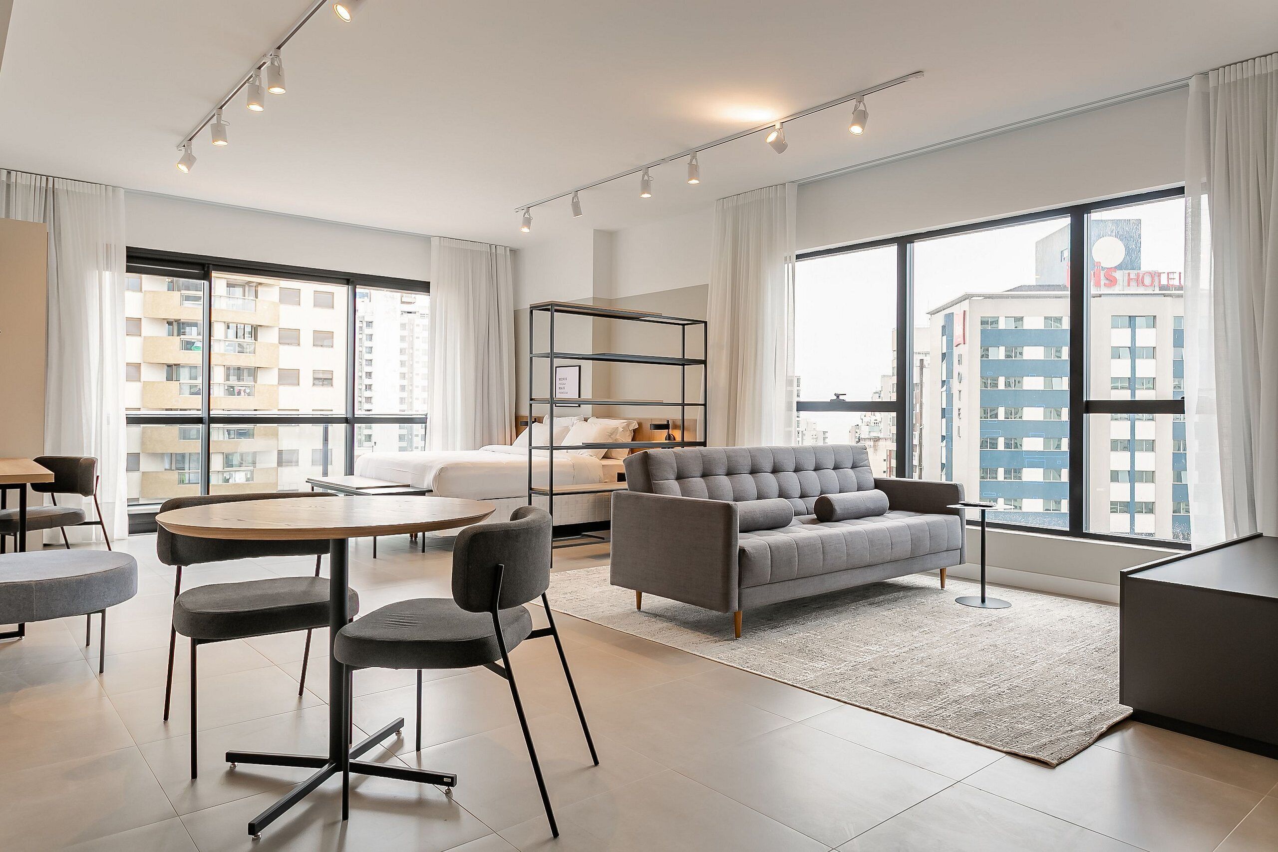 Gallery Studio | Living area | 32-inch TV with digital channels