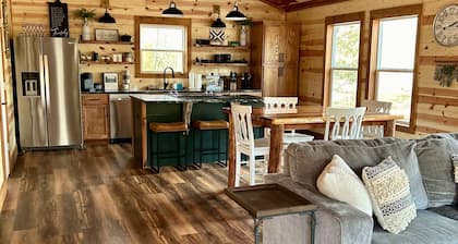 Livin on the Edge Cabin in Albert Pike Recreation Area. Beautiful place to stay!