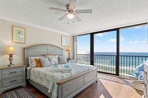 Lejlighed - flere senge - balkon - havudsigt (Seachase 704E - Beach Haven) | 2 soveværelser, individuelt design, individuel indretning, gratis Wi-Fi