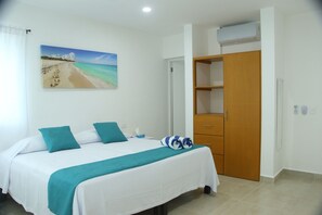 4 quartos, ferros/tábuas de passar roupa, acesso à internet