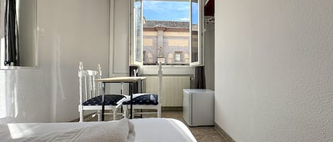 Zweibettzimmer, Gemeinschaftsbad