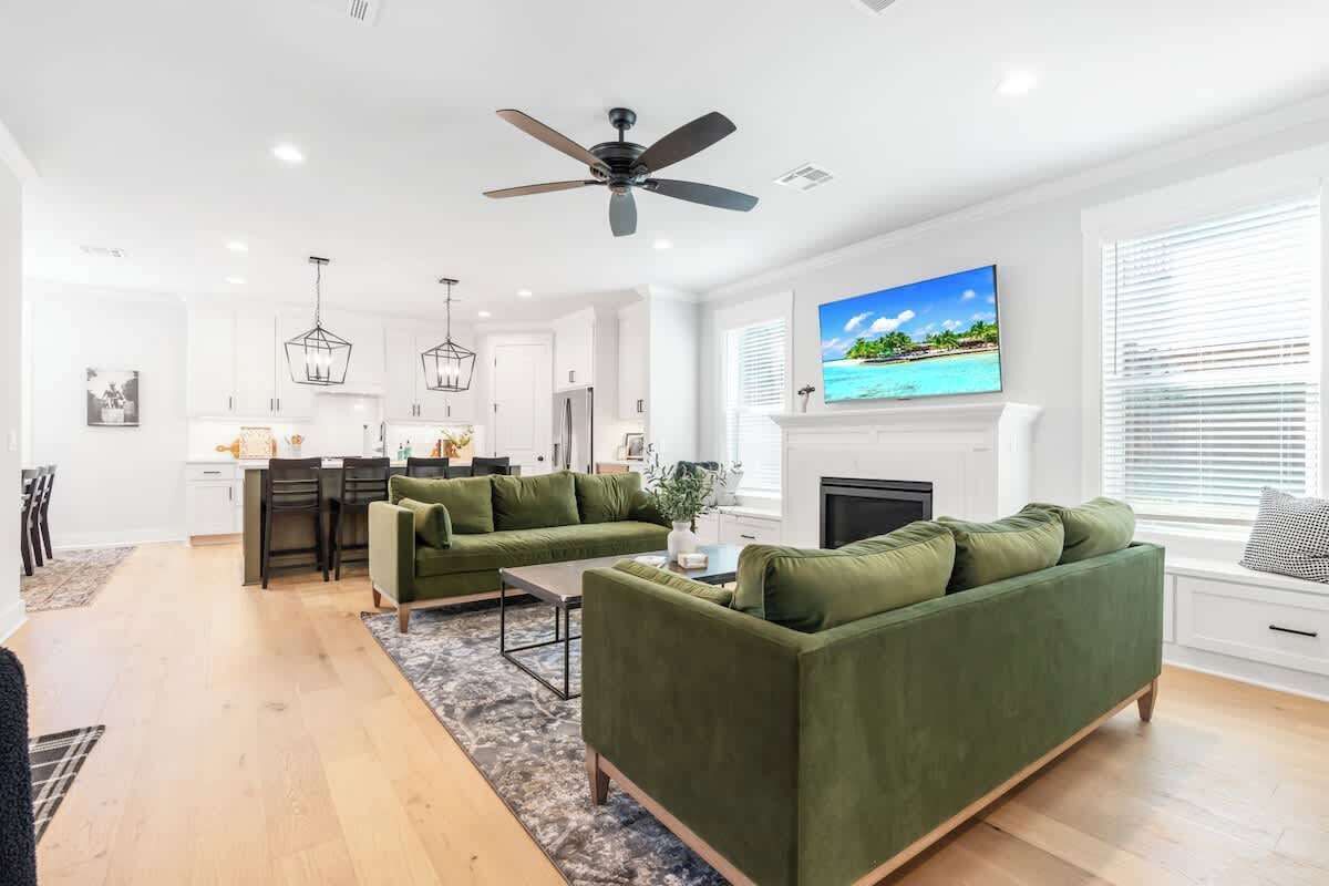 Smart-tv och eldstad