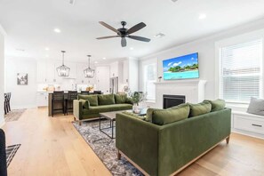 TV connectée, cheminée