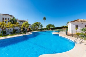 Swimming pool - Finca San Antonio | Sunny Apartment with Large Terrace & Pool Views (Mijas Pueblo)