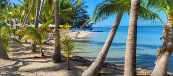 Caribbean Marine Park Retreat – Beachfront Bliss Awaits. With kayak