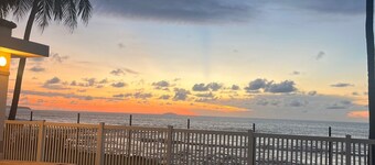 Relaxing Beachfront Condo