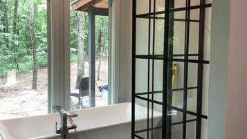 Exclusive Cabin | Bathroom