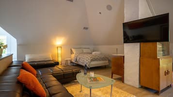 Luxury Penthouse | Laptop workspace, free WiFi