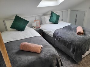 2 Schlafzimmer, Bügeleisen/Bügelbrett, WLAN, Bettwäsche