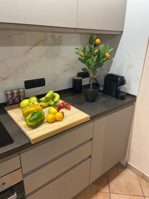 Fridge, microwave, oven, stovetop - Appartamento a Lucca (Lucca)