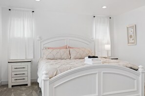 4 habitaciones, tabla de planchar con plancha, cuna de viaje y wifi 
