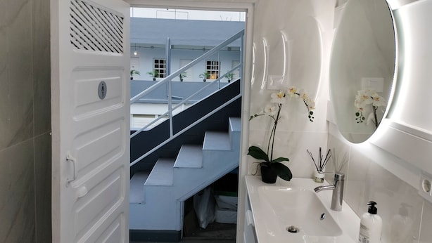 Kamar Double, kamar mandi umum | Kamar mandi