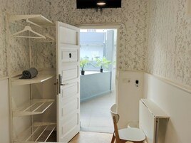 Single Room, Shared Bathroom | Individually furnished, free WiFi