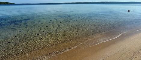 Camastros y toallas de playa