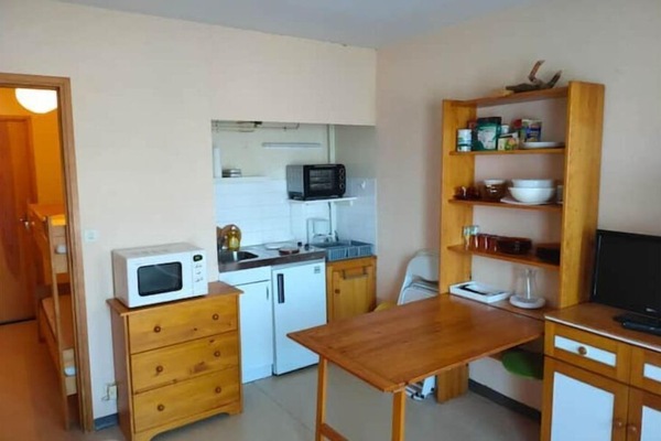 KylskÄp, mikrovÄgsugn, ugn och spishÀll